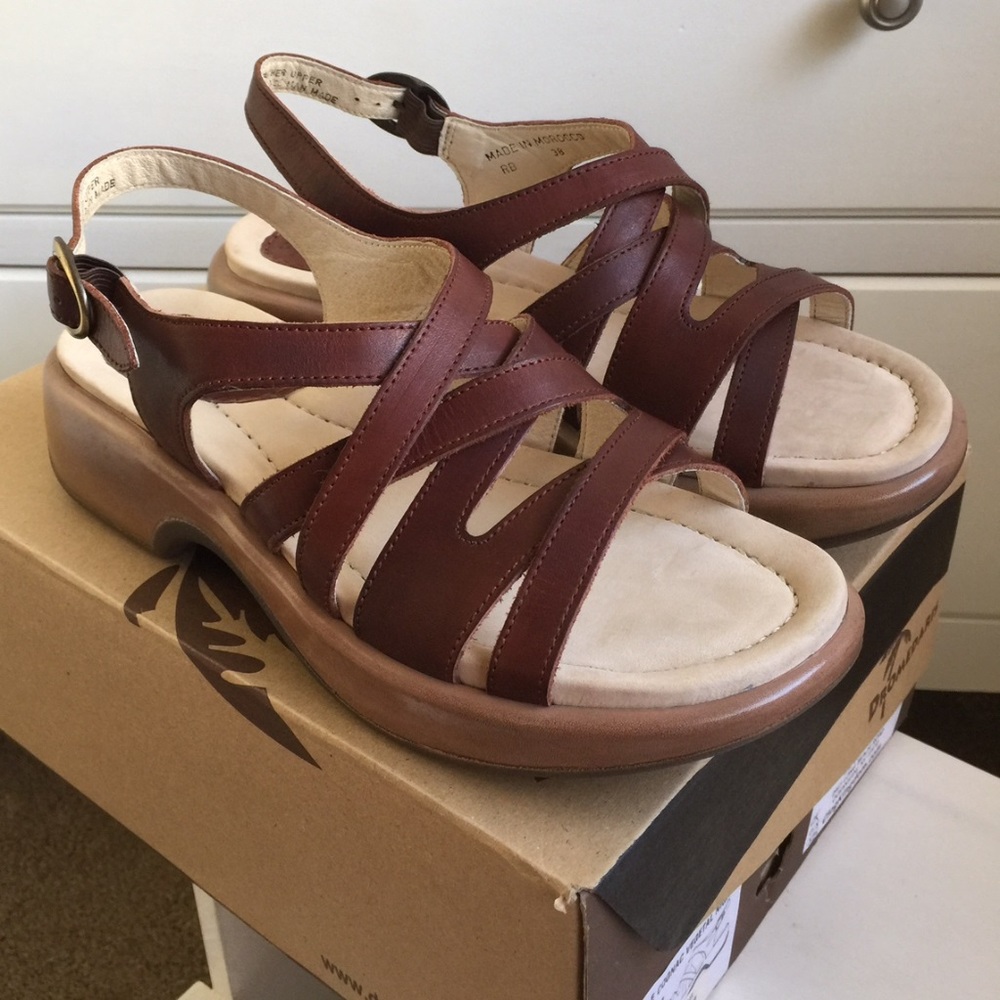 NWT DROMEDARIS Golden Eagle (Lolita) Sandals, EU38